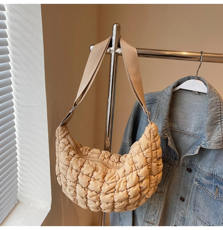 Autumn and winter cloud bag, female personality diamond grid shoulder bag