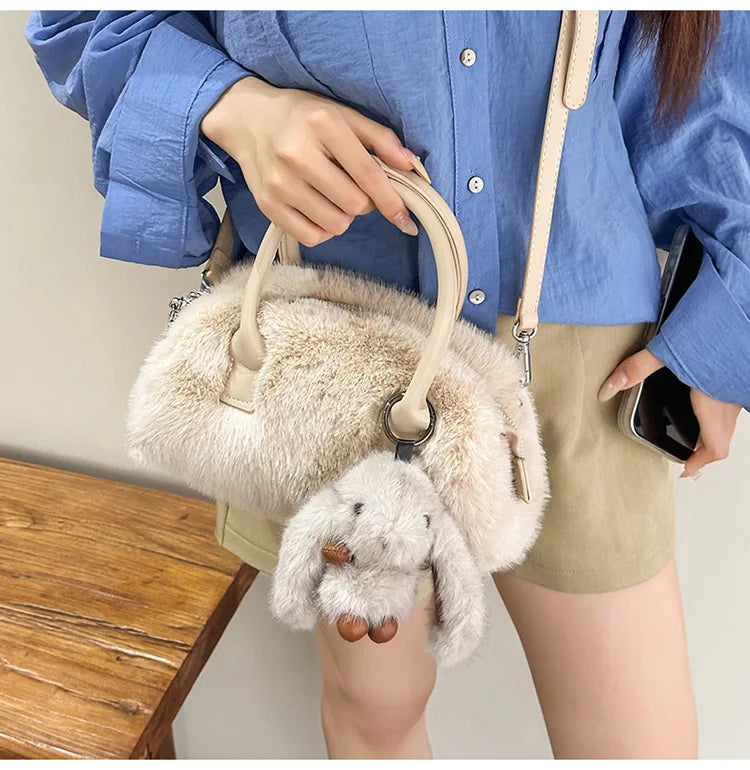 Faux Fur Shoulder Crossbody Bag Plush Woman Handbag Winter Fashion Pillow