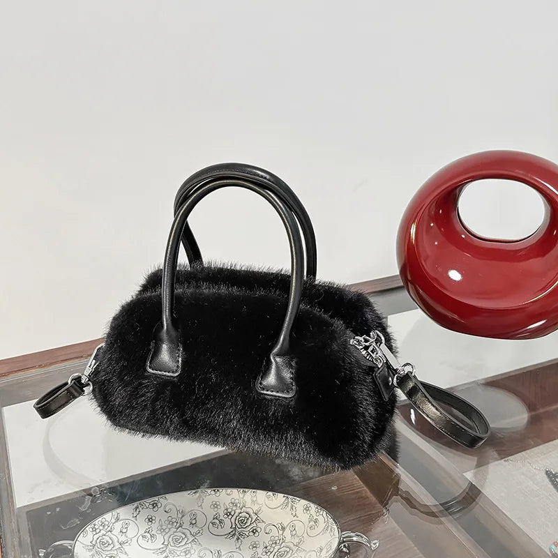 Faux Fur Shoulder Crossbody Bag Plush Woman Handbag Winter Fashion Pillow