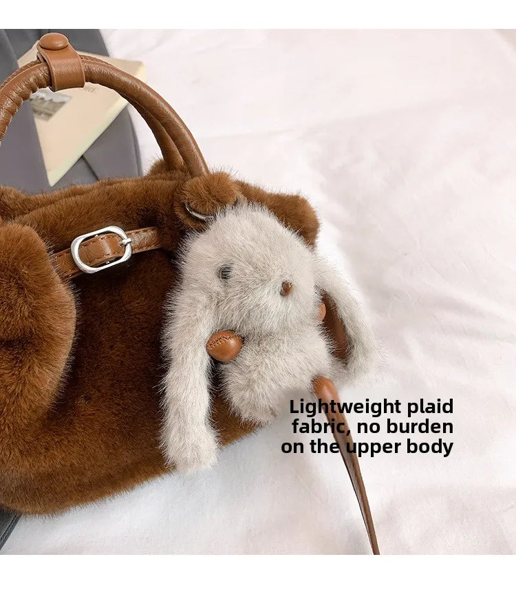 Women Shoulder Crossbody Bag Faux Fur Mini Bucket Bag Luxury Plush Commuter