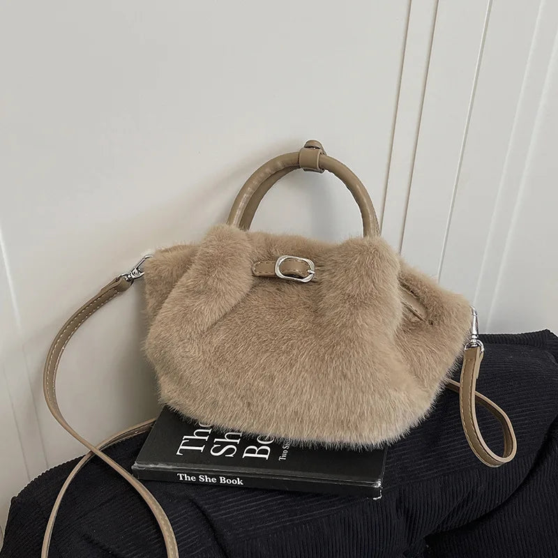 Women Shoulder Crossbody Bag Faux Fur Mini Bucket Bag Luxury Plush Commuter