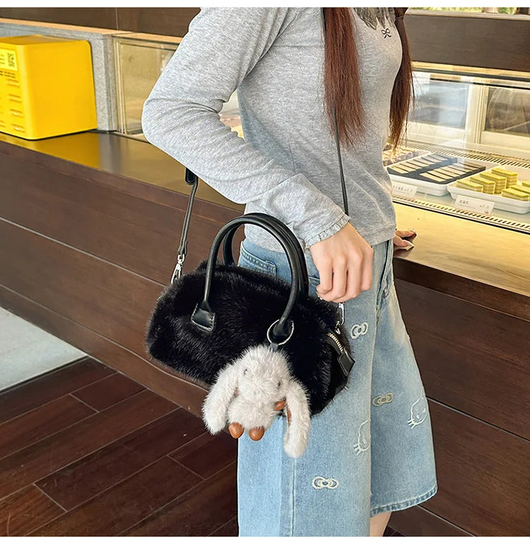 Faux Fur Shoulder Crossbody Bag Plush Woman Handbag Winter Fashion Pillow