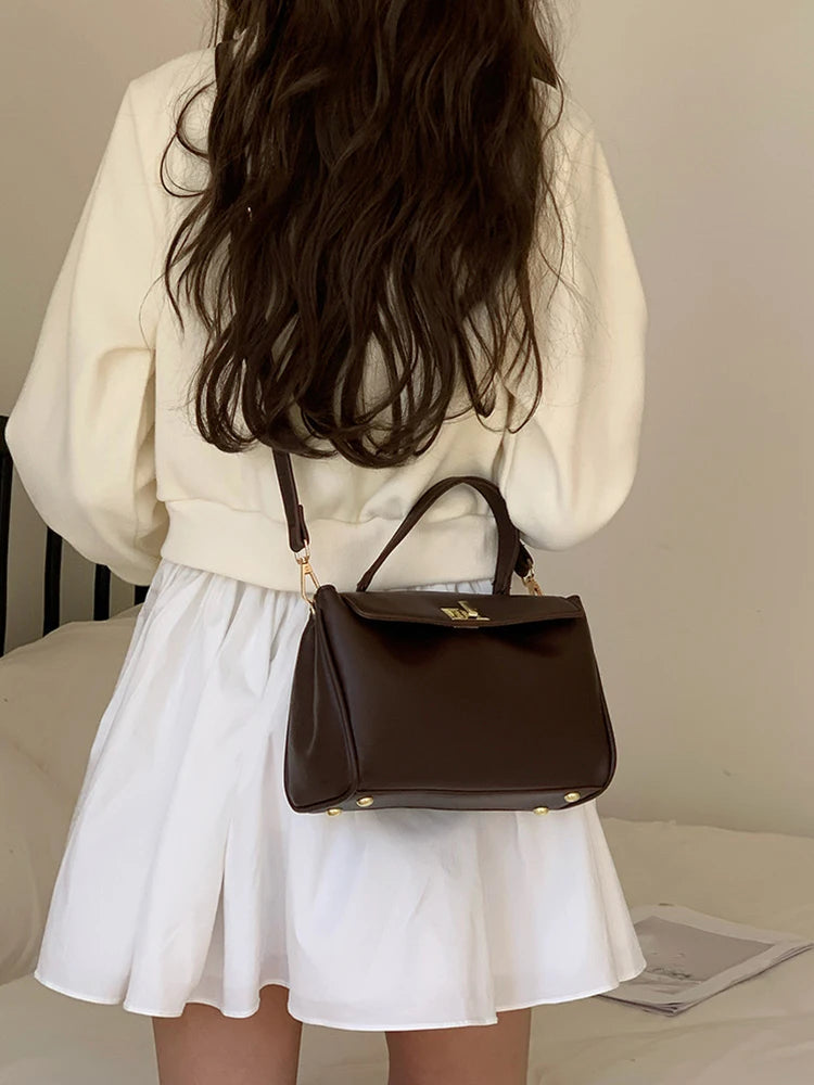 New autumn and winter retro mini crossbody bag, fashionable and casual