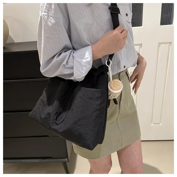 New Large Capacity Waterproof Nylon Bucket Bag, Drawstring Pleated