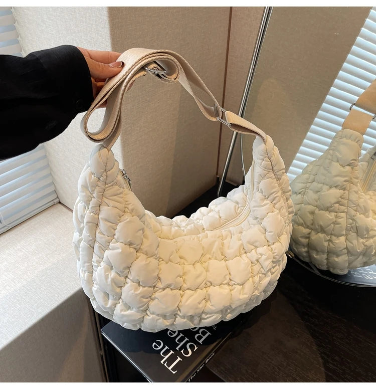 Autumn and winter cloud bag, female personality diamond grid shoulder bag