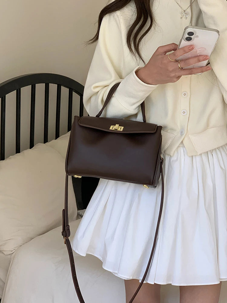 New autumn and winter retro mini crossbody bag, fashionable and casual