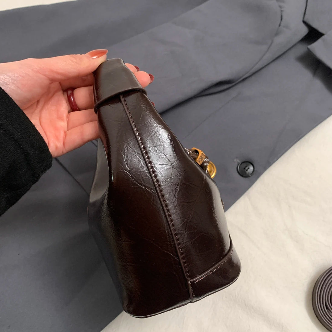 Retro fashion exquisite handbags, niche design, popular all-match crossbody