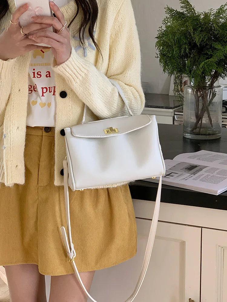 New autumn and winter retro mini crossbody bag, fashionable and casual