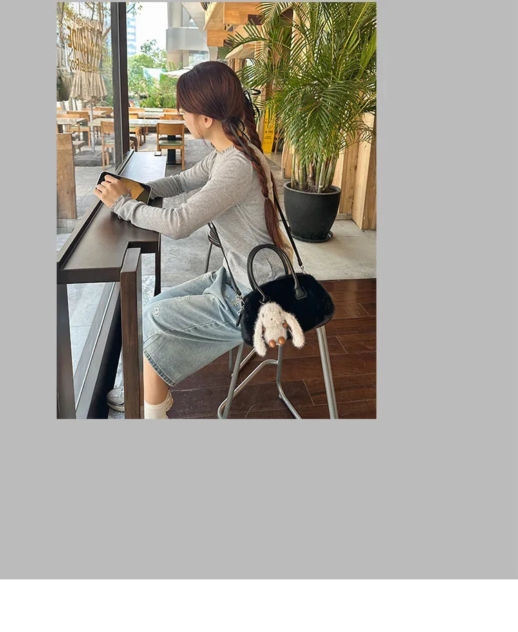 Faux Fur Shoulder Crossbody Bag Plush Woman Handbag Winter Fashion Pillow
