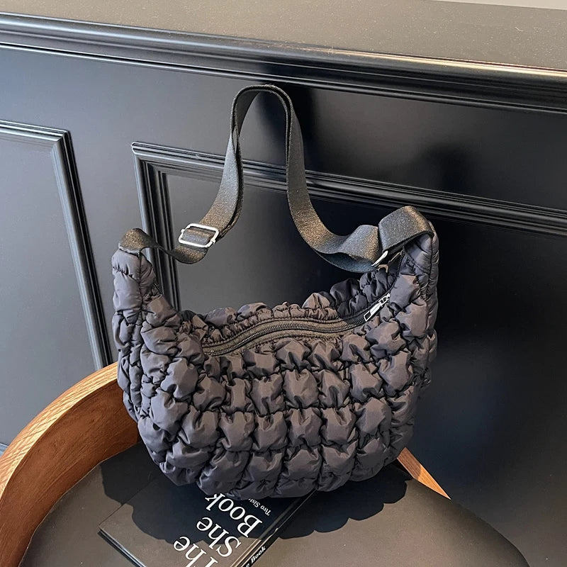 Autumn and winter cloud bag, female personality diamond grid shoulder bag