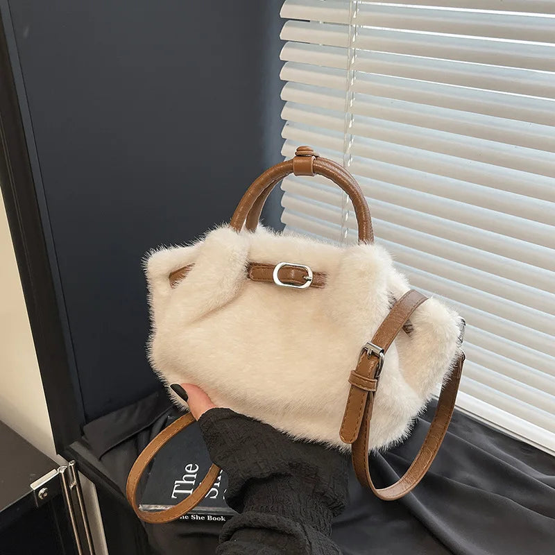 Women Shoulder Crossbody Bag Faux Fur Mini Bucket Bag Luxury Plush Commuter